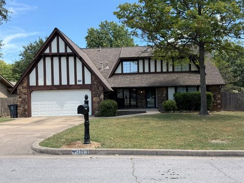 8813 S 71st East Ave, Tulsa, OK, 74133-5056 | Card Image