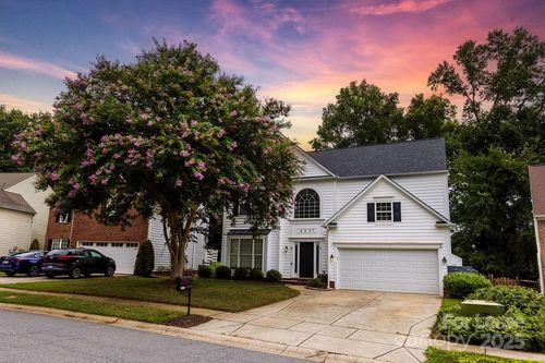 6337 Elderslie Dr, Charlotte, NC, 28269-6920 | Card Image