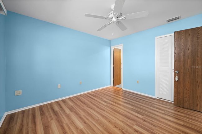 APT-1902 - 12538 Sw Kingsway Cir, Condo with 2 bedrooms, 2 bathrooms and null parking in LAKE SUZY FL | Image 12