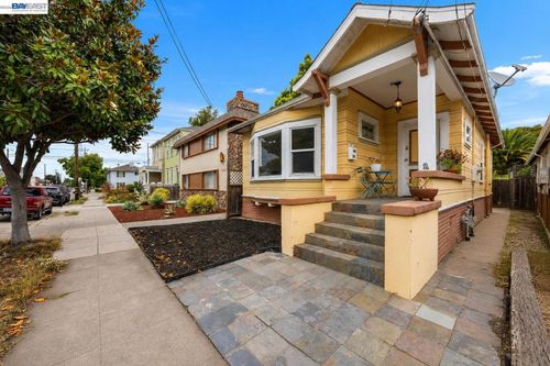 1811 Lincoln Ave, Alameda, CA, 94501-2630 | Card Image