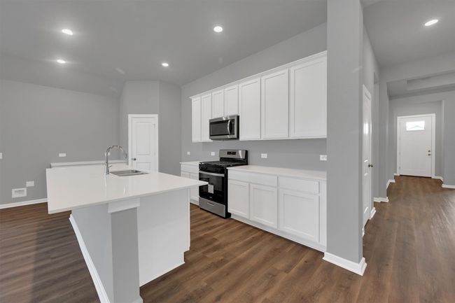 738 Mockingbird Passage Dr, House other with 3 bedrooms, 2 bathrooms and 2 parking in Beasley TX | Image 17