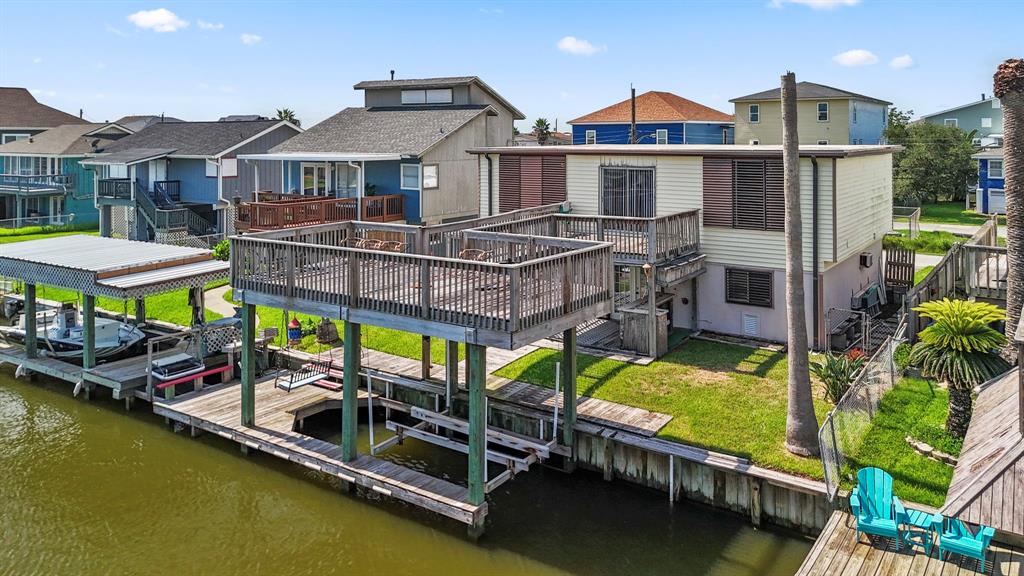Dolphin St, Hitchcock, TX 77563