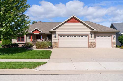 2916 Fox Tail Lane, MENASHA, WI, 54952 | Card Image