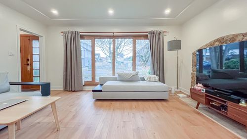 1165 E 26th Ave, Vancouver, BC, V5V2J8 | Card Image