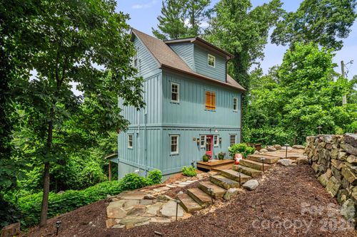 195 Jordan St, Hendersonville, NC, 28739-4897 | Card Image