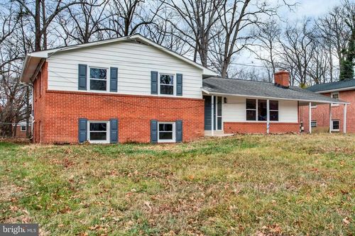 6413 White Oak Ave, Temple Hills, MD, 20748-2539 | Card Image