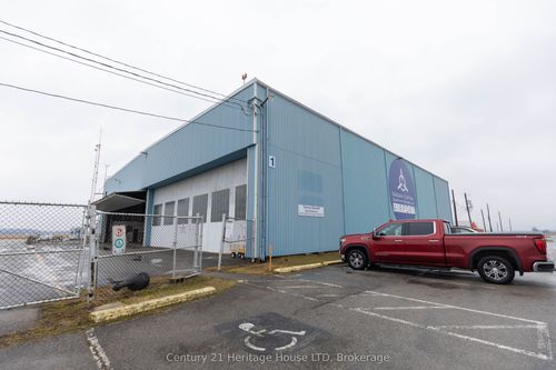 435 River Rd, Fenwick, ON, L0S1C0 | Card Image
