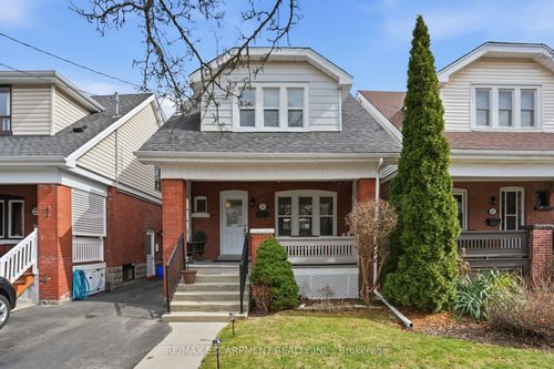 223 Park Row, Hamilton, ON, L8K2K4 | Card Image