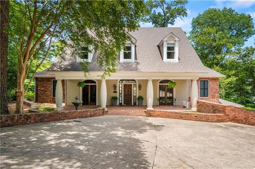 38 Woodland Dr, Boyce, LA, 71409-9611 | Card Image