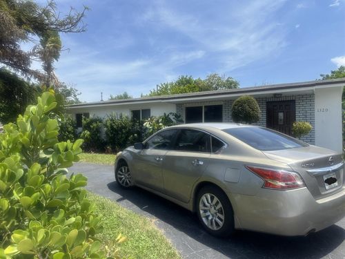 1320 Nw 19th St, Fort Lauderdale, FL, 33311-5300 | Card Image