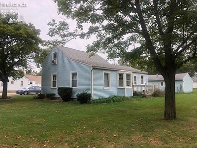 503 W 6th Street, House other with 3 bedrooms, 1 bathrooms and 1 parking in Genoa OH | Image 2