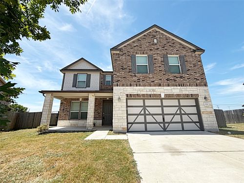 1720 Foxglove Cir, Lockhart, TX, 78644-2483 | Card Image