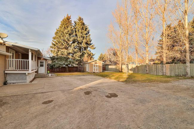 15 S 200 E, Home with 4 bedrooms, 2 bathrooms and 4 parking in Raymond AB | Image 43