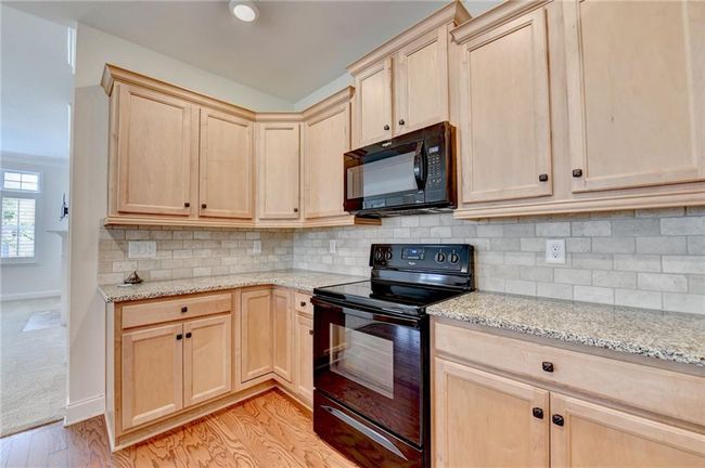 3411 Lindenridge Dr, Condo with 3 bedrooms, 3 bathrooms and null parking in Buford GA | Image 26