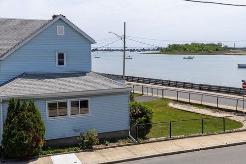 118 Sunnyside Ave, Winthrop, MA, 02152-2030 | Card Image