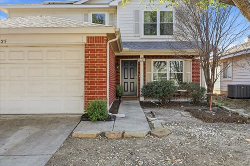 2225 Southway, Denton, TX, 76207-1029 | Card Image