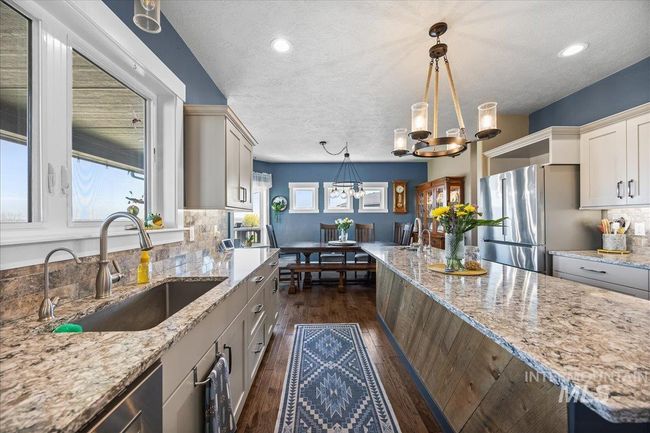 5886 Whispering Hills Dr, House other with 4 bedrooms, 3 bathrooms and 4 parking in Marsing ID | Image 13