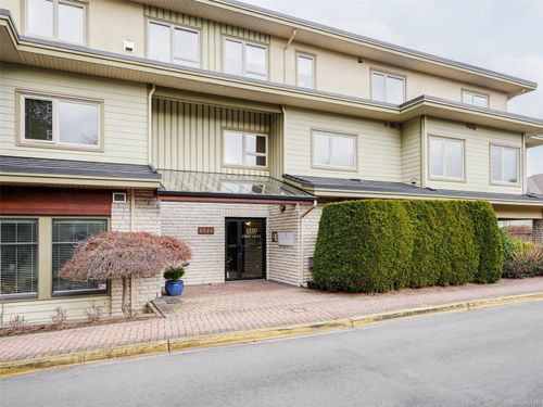 303-2520 Oakville Ave, Sidney, BC, V8L1V9 | Card Image