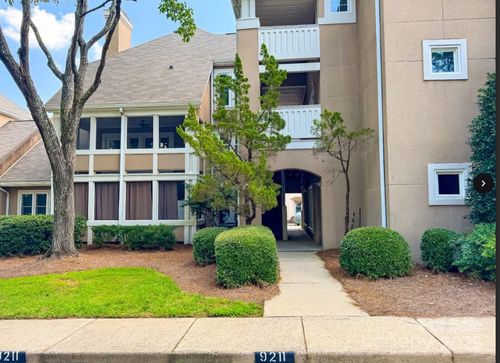 9211-9211 Ravenwing Dr, Charlotte, NC, 28262-2449 | Card Image