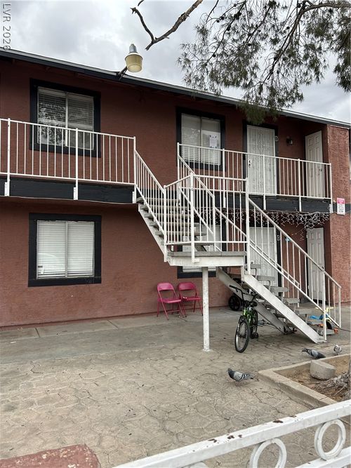 a-3220 Figler Ct, North Las Vegas, NV, 89030-8185 | Card Image
