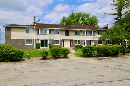 5-3012 Roberts Dr, Woodridge, IL, 60517-1540 | Card Image