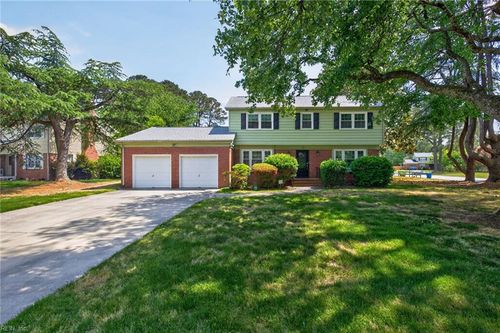 700 Pelham Place, Virginia Beach, VA, 23452 | Card Image