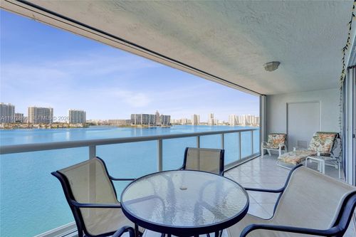 apt-805-17700 N Bay Rd, Sunny Isles Beach, FL, 33160-2871 | Card Image