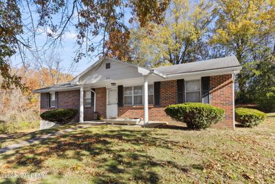 216 Knaebel Lane, Home with 3 bedrooms, 2 bathrooms and null parking in JEFFERSON CITY MO | Image 3