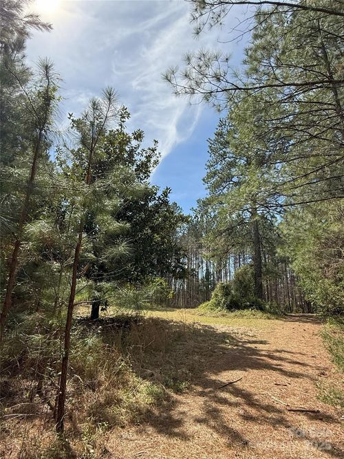 656 Skyline Dr, chester, SC, 29706-8199 | Card Image