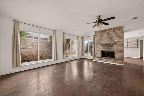 10318 Buffalo Bend Dr, Houston, TX, 77064-5007 | Card Image