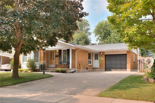 108 Morrison Rd, Kitchener, ON, N2A2T5 | Card Image