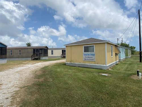 450 Matagorda St, Matagorda, TX, 77457 | Card Image