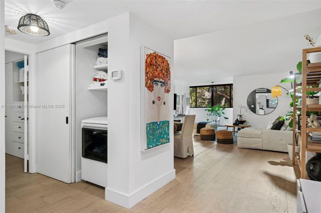 APT-237 - 141 Crandon Blvd, Condo with 3 bedrooms, 2 bathrooms and null parking in Key Biscayne FL | Image 25