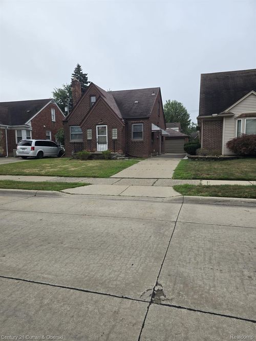 22553 Cobb St, Dearborn, MI, 48128-1392 | Card Image