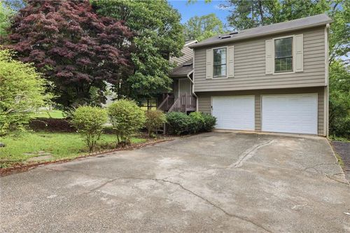 1648 Olde Oak Dr, Lithia Springs, GA, 30122-2736 | Card Image