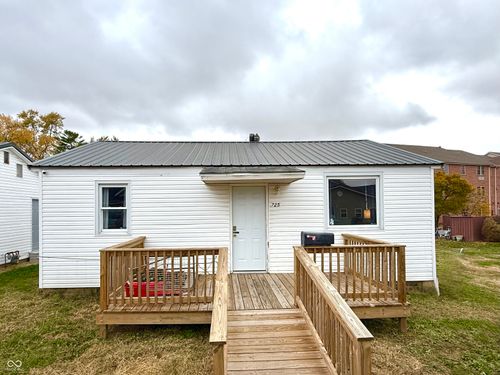 725 N West St, Greensburg, IN, 47240-1470 | Card Image