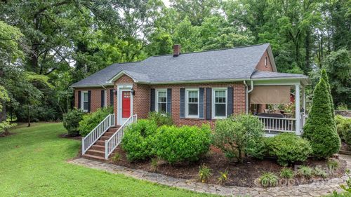 857 Norwood St Sw, Lenoir, NC, 28645-5830 | Card Image