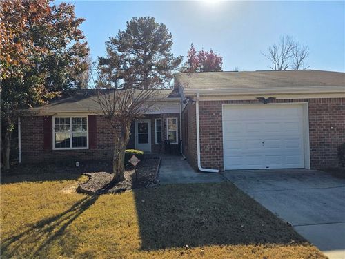 235 Monmouth Dr, Fayetteville, GA, 30214-1582 | Card Image