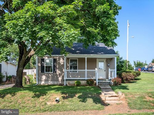 111 S Buchannan St, RANSON, WV, 25438-1003 | Card Image