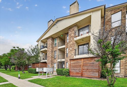 222-1810 N Garrett Ave, Dallas, TX, 75206-7565 | Card Image