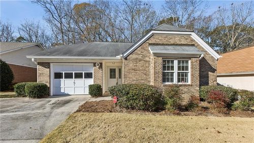 130 Stratford Way, Fayetteville, GA, 30214-7300 | Card Image