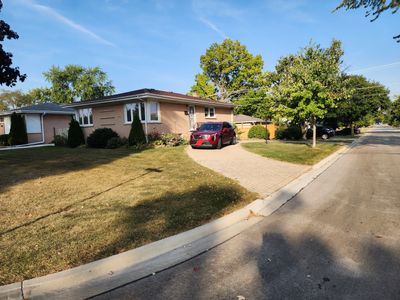 1189 S Chestnut Avenue, House other with 3 bedrooms, 2 bathrooms and 2 parking in Arlington Heights IL | Image 1