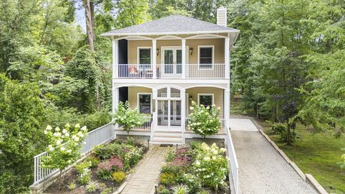 10252 Town Line Rd, Union Pier, MI, 49129-9429 | Card Image