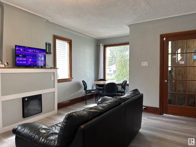 12063 94 St Nw, House other with 4 bedrooms, 2 bathrooms and null parking in Edmonton AB | Image 2