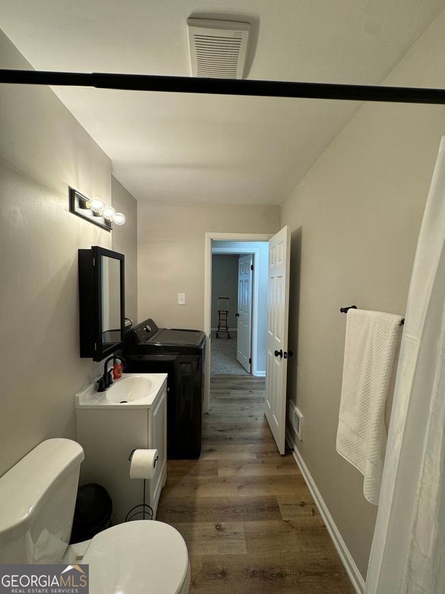 2831 Palm Dr, Home with 2 bedrooms, 1 bathrooms and 3 parking in Atlanta GA | Image 13