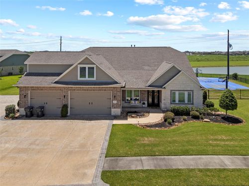 14214 Meadowlands Dr, Mont Belvieu, TX, 77523-5022 | Card Image