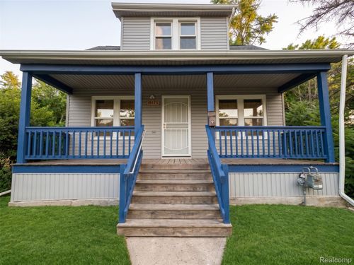 19175 Eureka St, Detroit, MI, 48234-4200 | Card Image