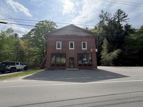 525 Main St, Wilton, ME, 04294-3211 | Card Image