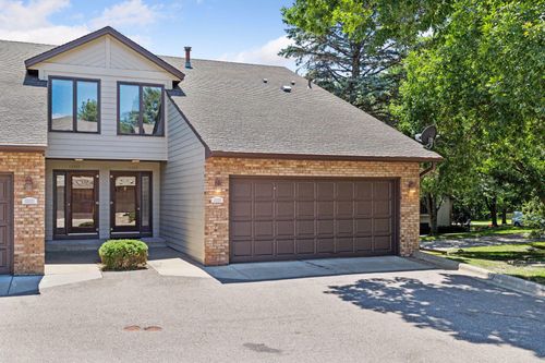 13335 Morgan Ave S, Burnsville, MN, 55337-6605 | Card Image