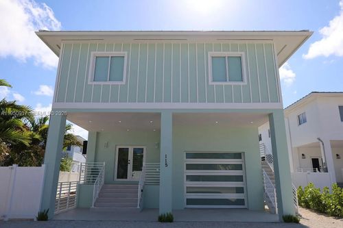 115 Azalea St, Tavernier, FL, 33070-2201 | Card Image